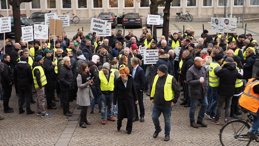 Frau Ministerin stellt sich den Kolleginnen und Kollegen des Vollzuges